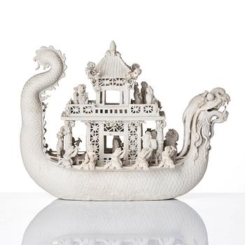 Skulptur, biskviporslin. Qingdynastin, 1800-tal.