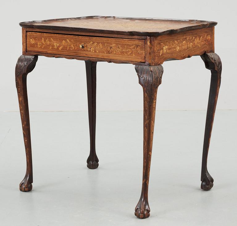 BORD, senbarock, Holland 1700-talets mitt.