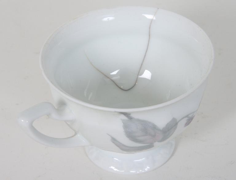 MAT- OCH KAFFESERVISDELAR, 73 st, porslin, "Maria Björnbär", Rosenthal.