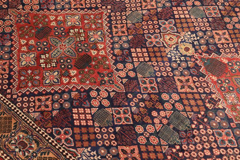 Matta, Djoshaghan, ca 312 x 217 cm.