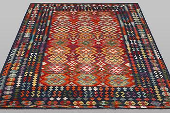Matta, Kelim, ca 343 x 246 cm.