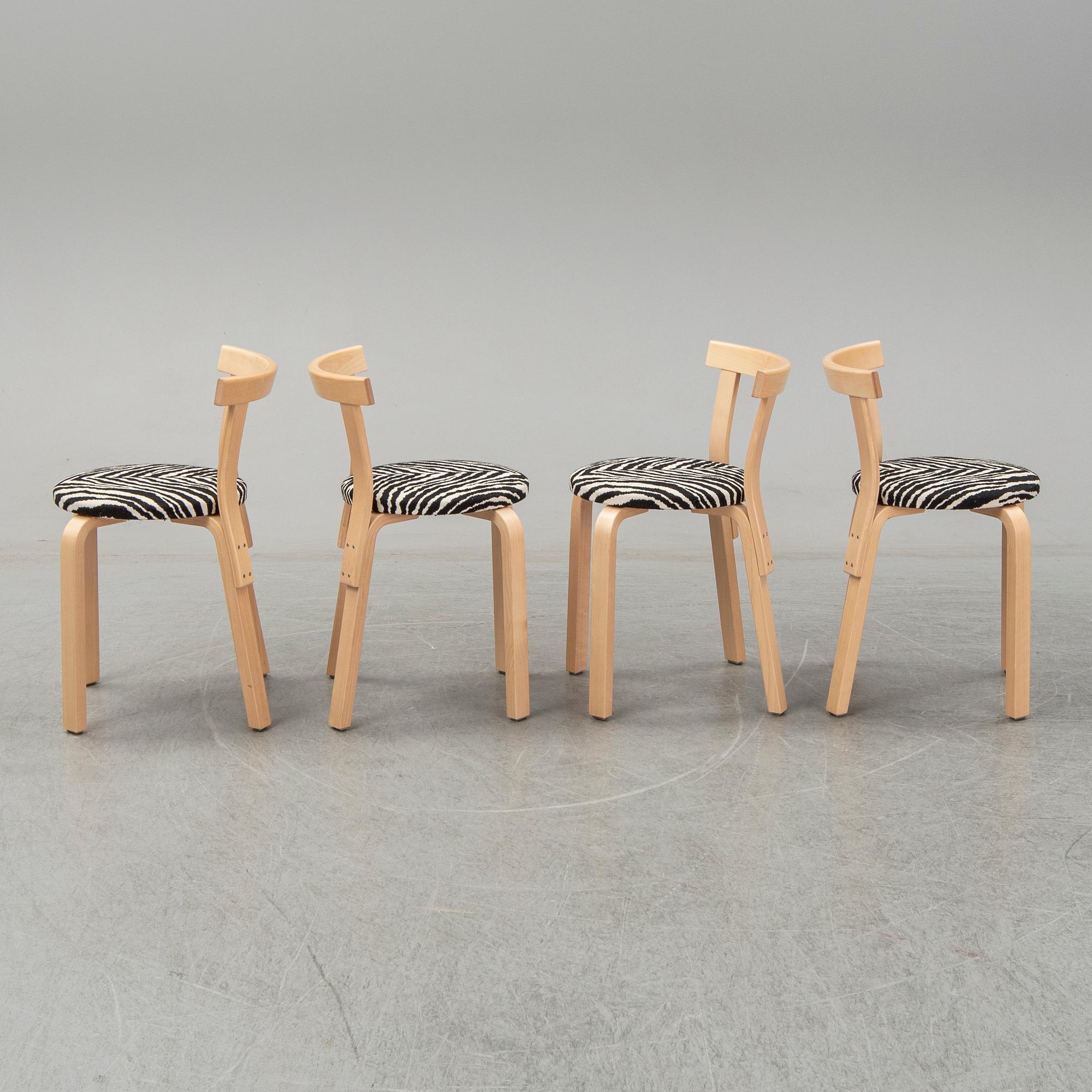 ALVAR AALTO, bord "90A" och stolar, 4 st, "68", Artek.