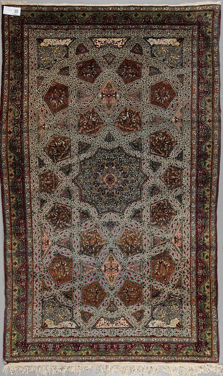 MATTA, Isfahan, 225x136 cm, 1900-talets första hälft.
