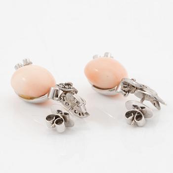Earrings, 18K white gold with pink corals and brilliant-cut diamonds.