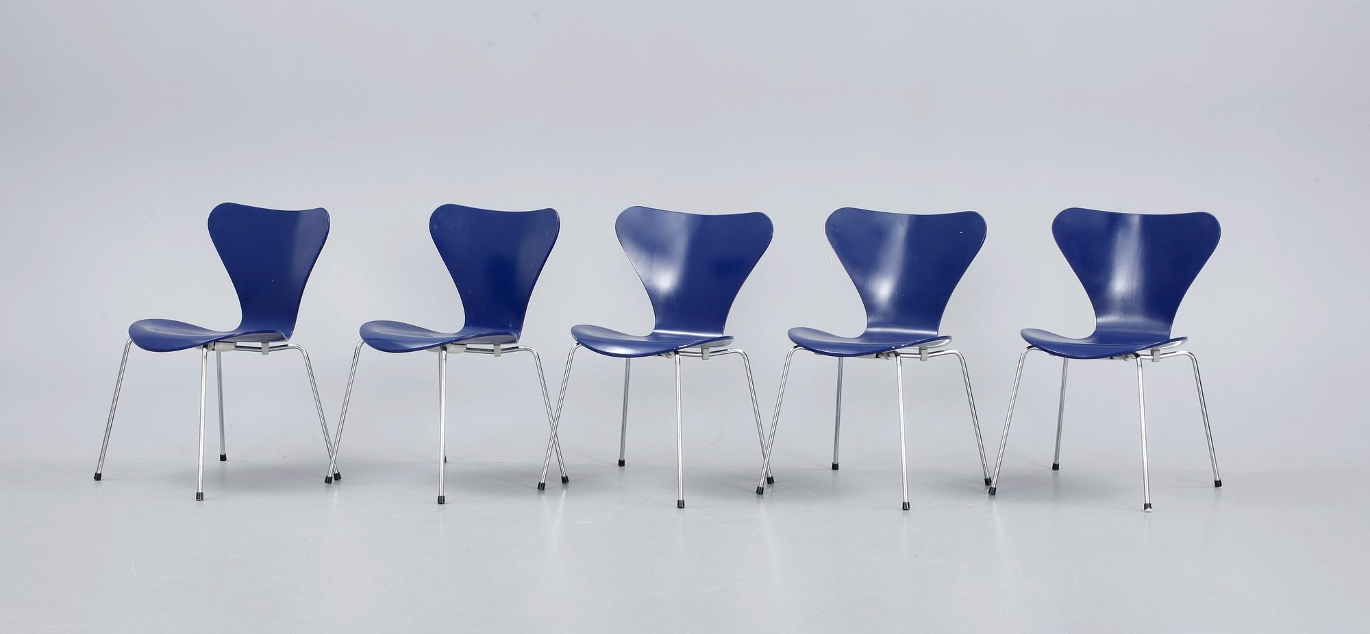 STOLAR, 5 st, "Sjuan", Arne Jacobsen för Fritz Hansen, Danmark, 1989.