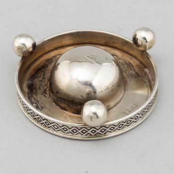 A Russian silver salt cellar, mark of Pavel Ovchinnikov, Moscow 1871.