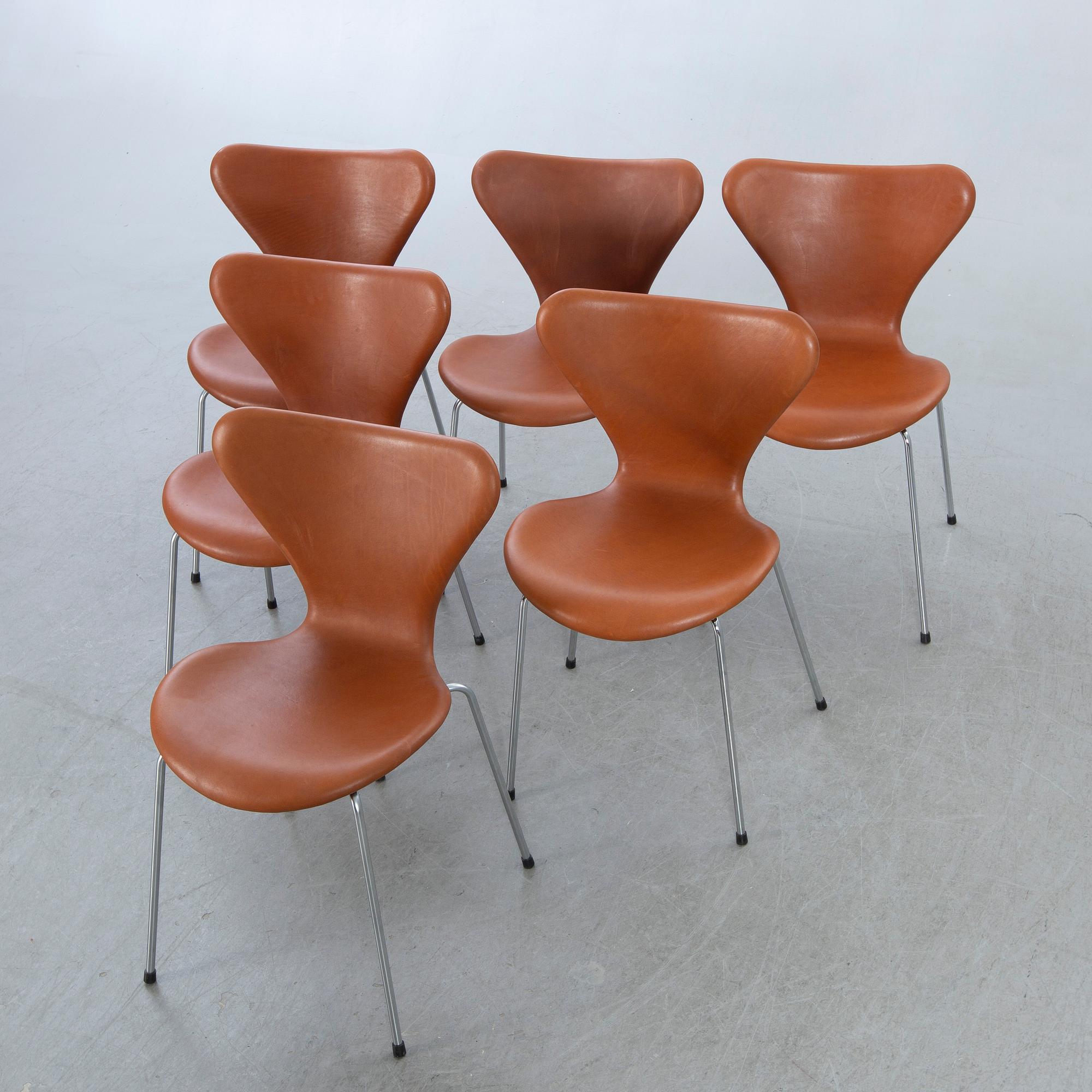 Arne Jacobsen, stolar, 6 st, "Sjuan", Fritz Hansen, Danmark.