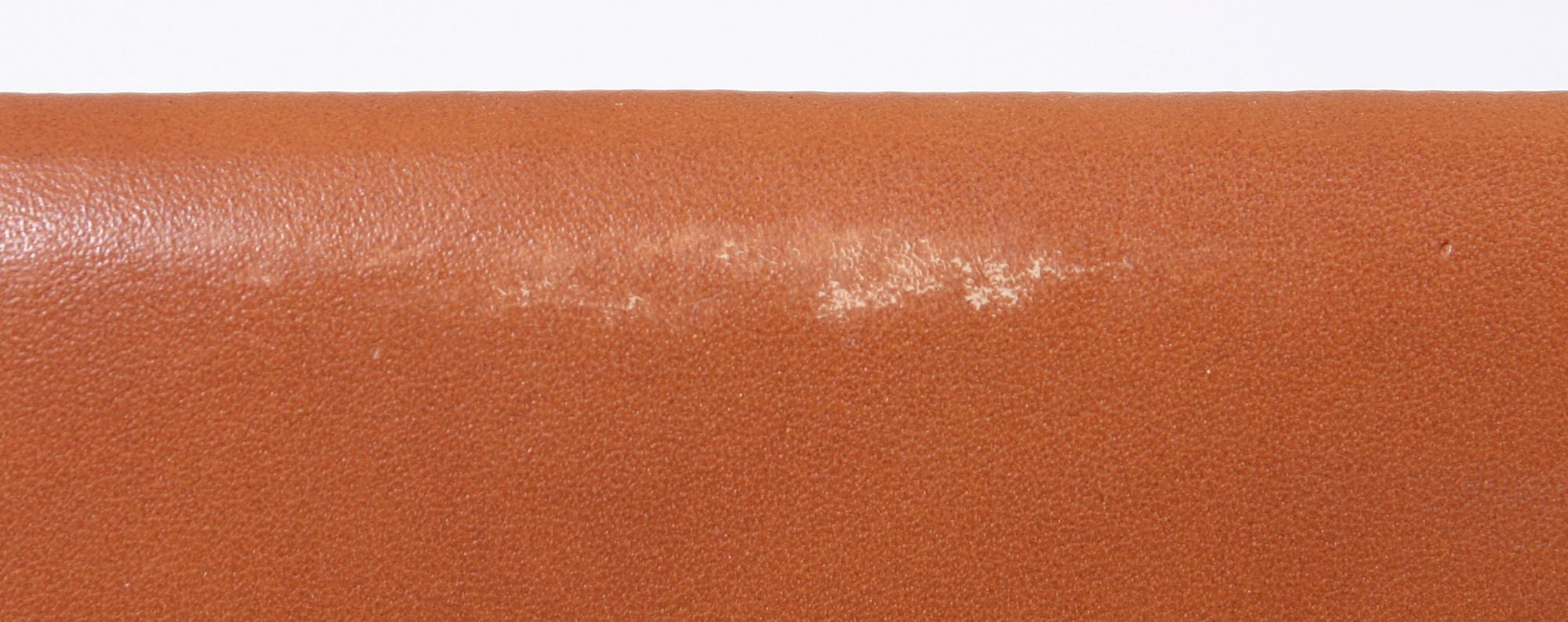 FÅTÖLJER, ett par samt BORD, "SAS Chair / 38/39 Series", Jens Ammundsen för Fritz Hansen, etikettmärkta, 1979.