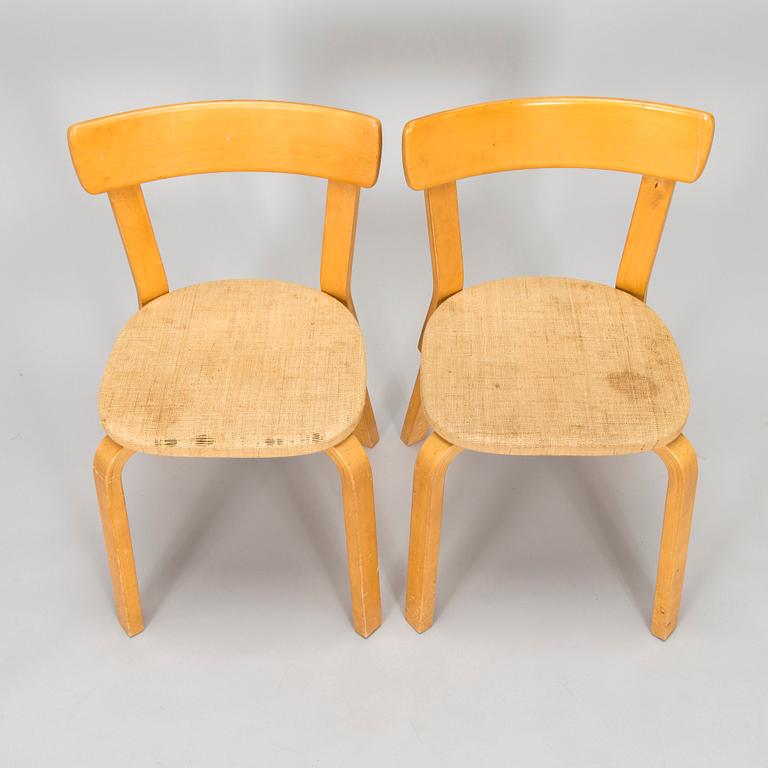 Alvar Aalto, tuoleja 2 kpl, malli 69, Artek 1960-luku.