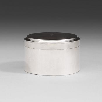 504. A Swedish 18th century silver box, marks of Arvid Floberg, Stockholm 1783.