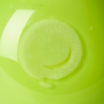 Gunnel Sahlin, flaska, Pilchuck Glass School, Seattle, 1995, blåst av Dante Marioni.