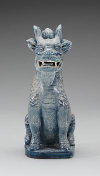 FIGURIN, porslin. Qing dynastin, troligen 1700-tal.
