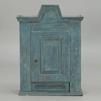 HÄNGSKÅP, skåne. 1700-tal.