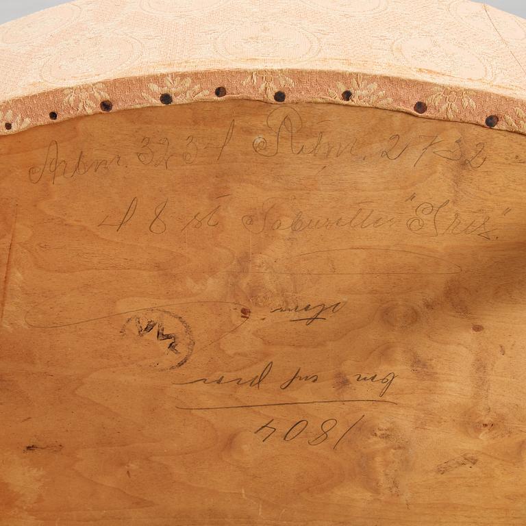 Axel Larsson, attributed to. An elm dressing table and stool, Swedish Modern, Bodafors SMF, 1940's.