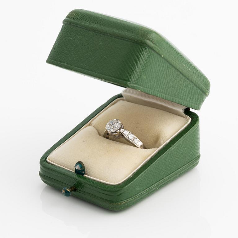 Ring WA Bolin 18K white gold with a round brilliant cut diamond.