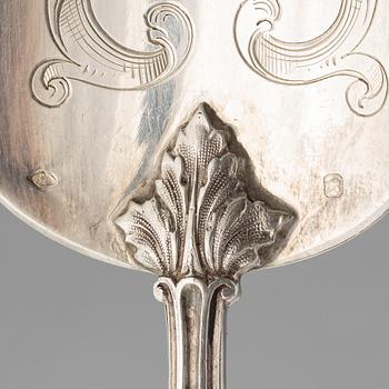 A French silver cake server, mark of Armand Fresnais, Paris (1877-1927).