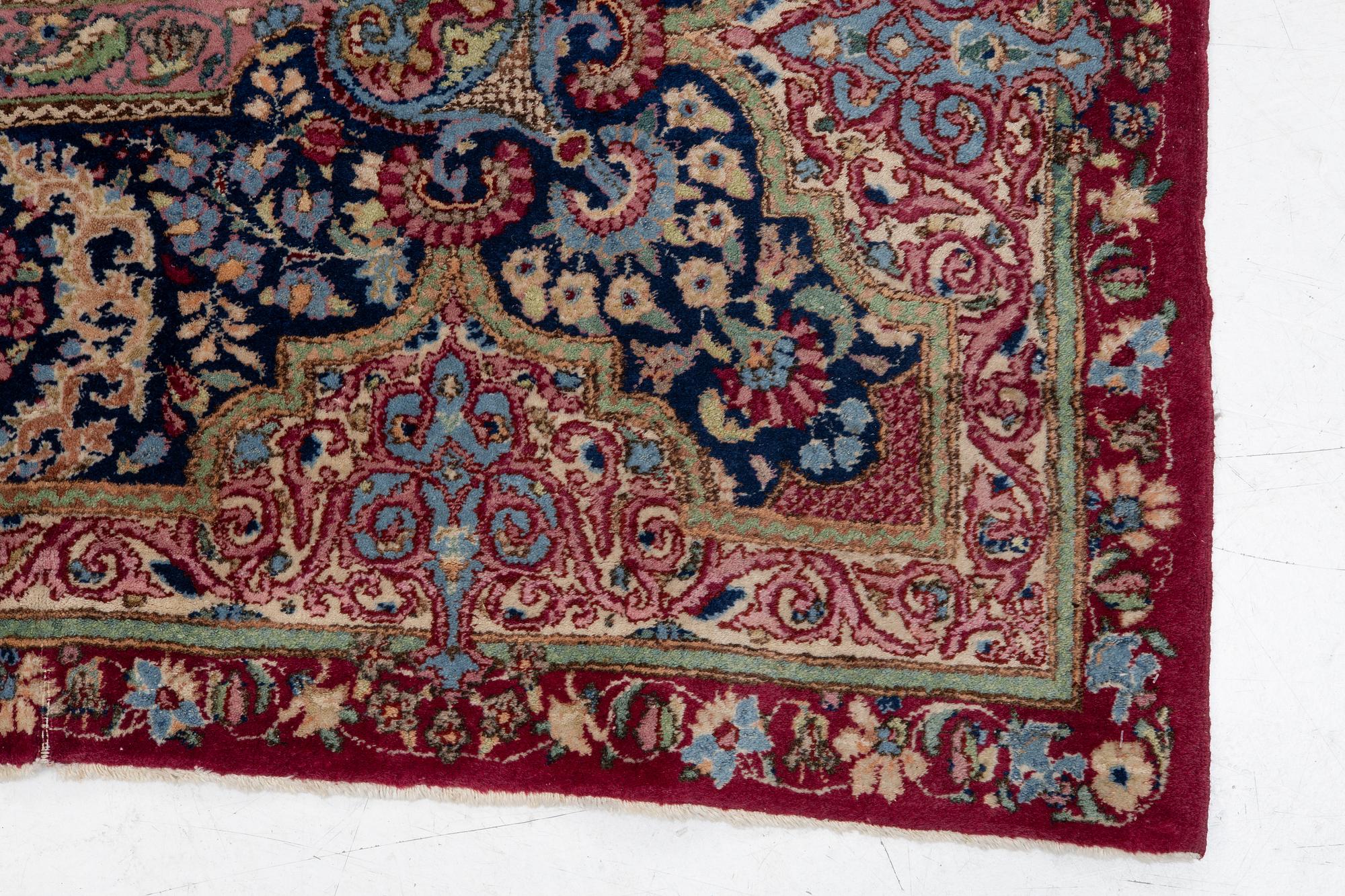 Carpet, Kirman, 365 x 270 cm.