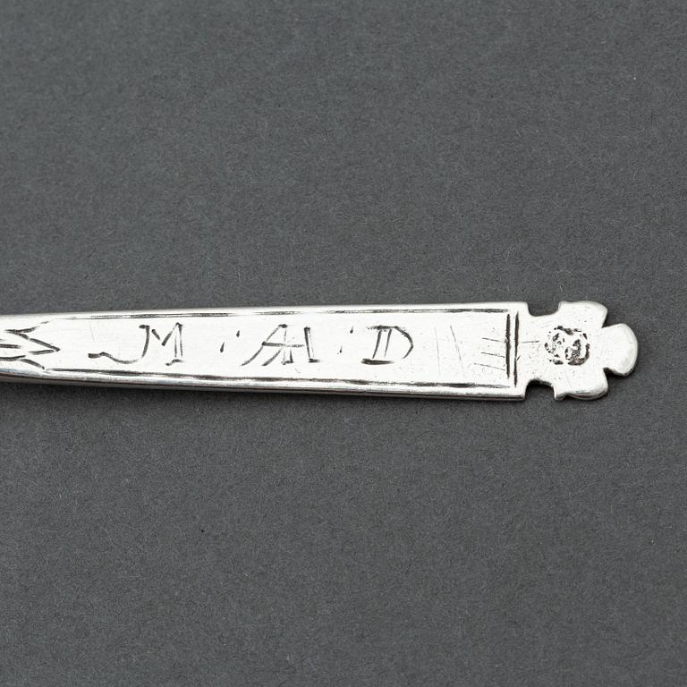 A 17th century silver spoon, possibly of Erich Olsen (Trondhjem 1656-1672).