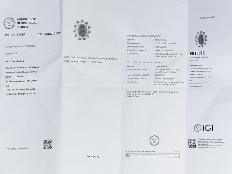 Sormus, 14K valkokultaa, smaragdeja n. 3.89 ct yht ja timantteja n. 0.61 ct yht. IGI-todistus.