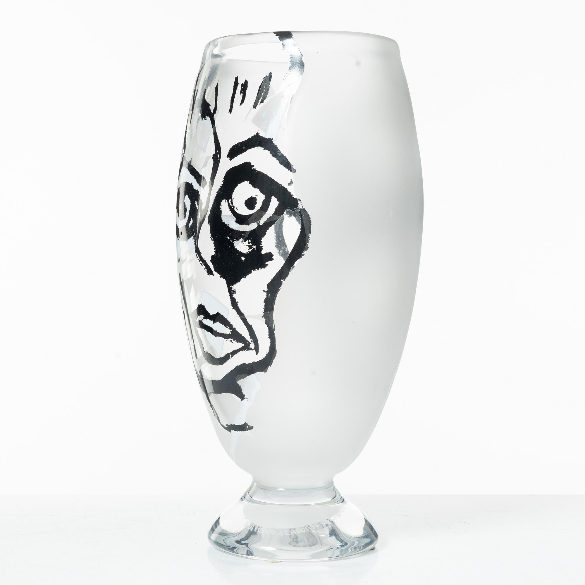 Marianne Lindberg De Geer, a glass vase, Kosta Boda, ed. 8/30.