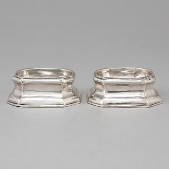 A pair of 18th century silver salt cellars, mark of Mary Rood, London 1722.