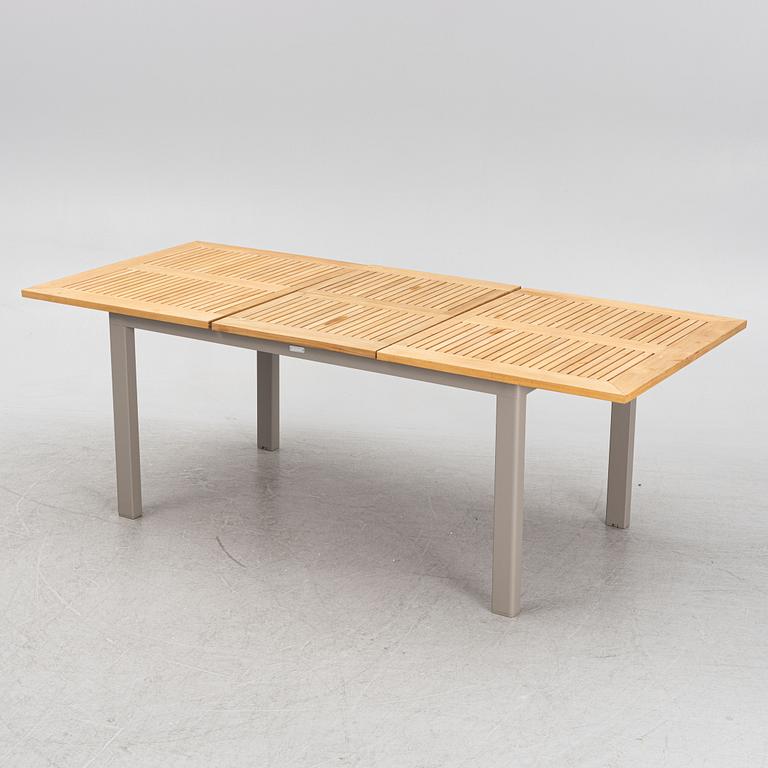 A garden dining table, 'Lyon', Brafab.