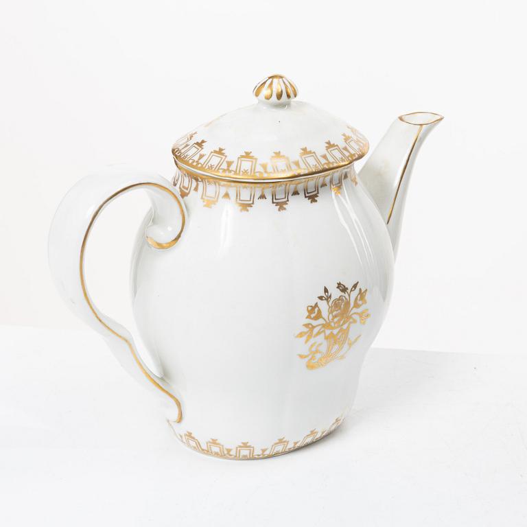 Wilhelm Kåge, kaffeserviser, porslin, olika modeller, 30 delar totalt, Gustavsberg, 1920-30-tal.