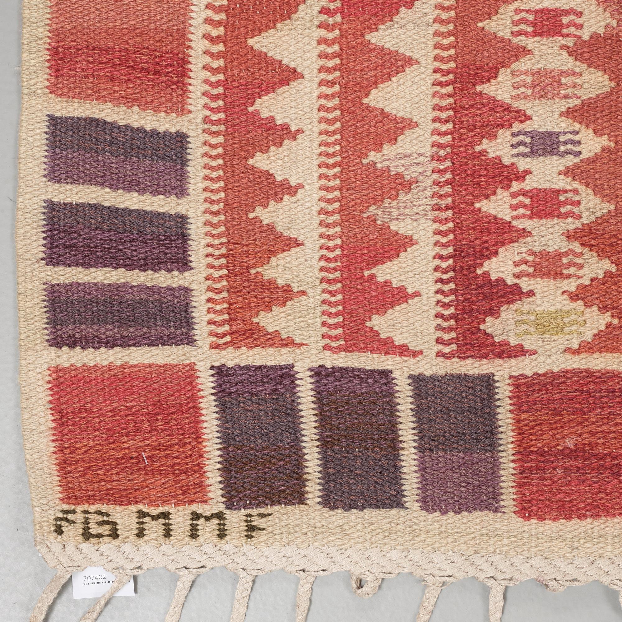 MATTA. "Salerno röd". Rölakan. 305,5 x 204 cm. Signerad AB MMF BN.