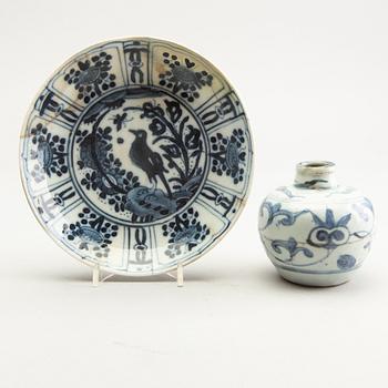 A blue and white jar, Ming dynasty (1368-1644) and a persian Ming style dish, 18th Century.