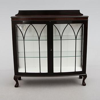VITRINSKÅP, England, 1900-talets första hälft.