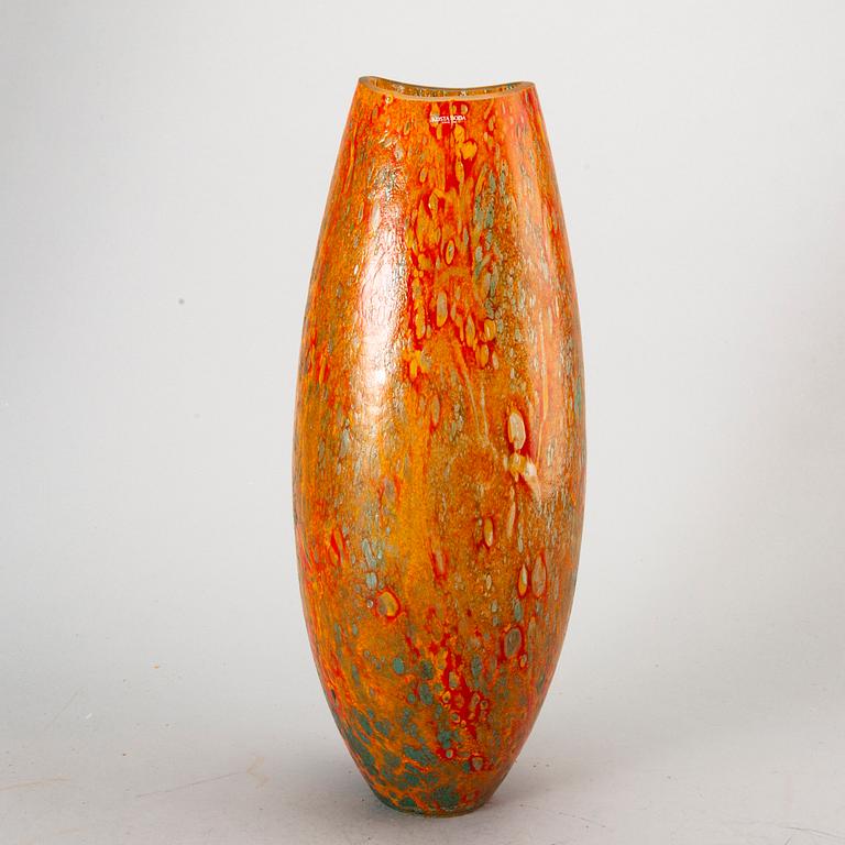 KJELL ENGMAN, a signed "Dino" glass Kosta Boda vase.