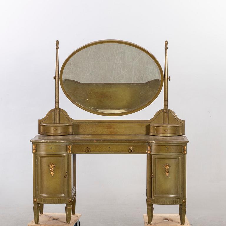 TOILETTBORD Louis XVI-stil 1900-talets första hälft.