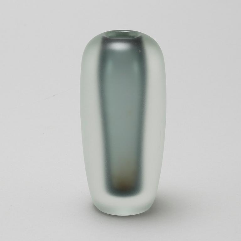 A 2026 / "Rocket" vase by Willy Johansson for Hadeland Glassverk, signed.