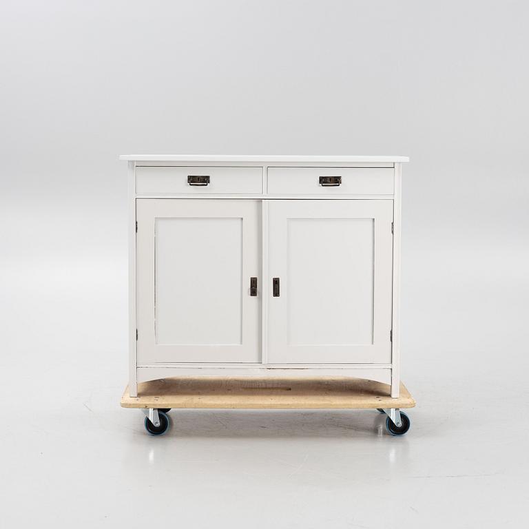 Skåp, 1900-talets början.