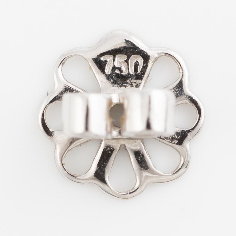 Earrings, 18K white gold with briolette-cut amethysts and brilliant-cut diamonds.