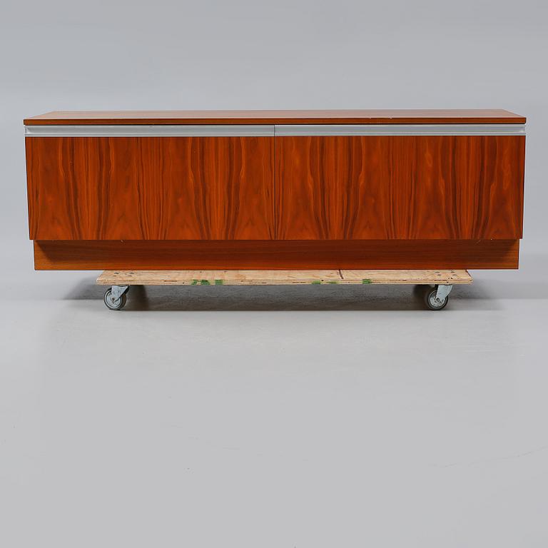 SIDEBOARD, "Mambo", Jan Ole Ertzeid, Bagn Møbelindustri, 1972/73.