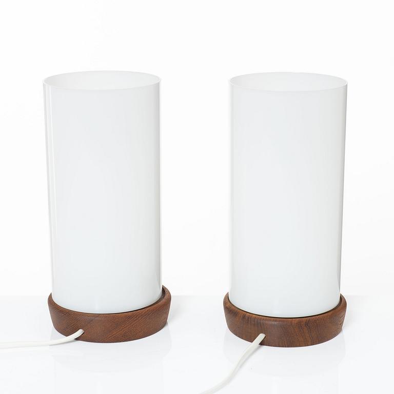 Uno & Östen Kristiansson, bordslampor, ett par, Luxus, 1960-tal.