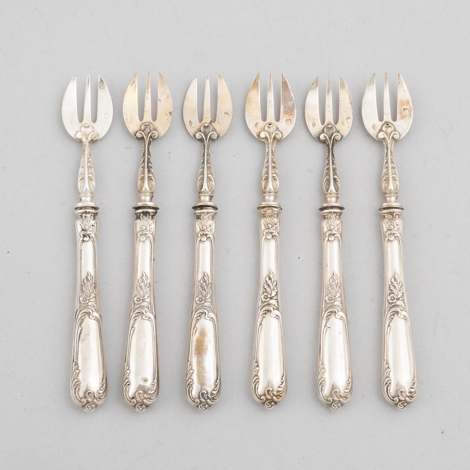 Six French Silver Oyster Forks, mark of Louis Coignet, Paris 1889-93.