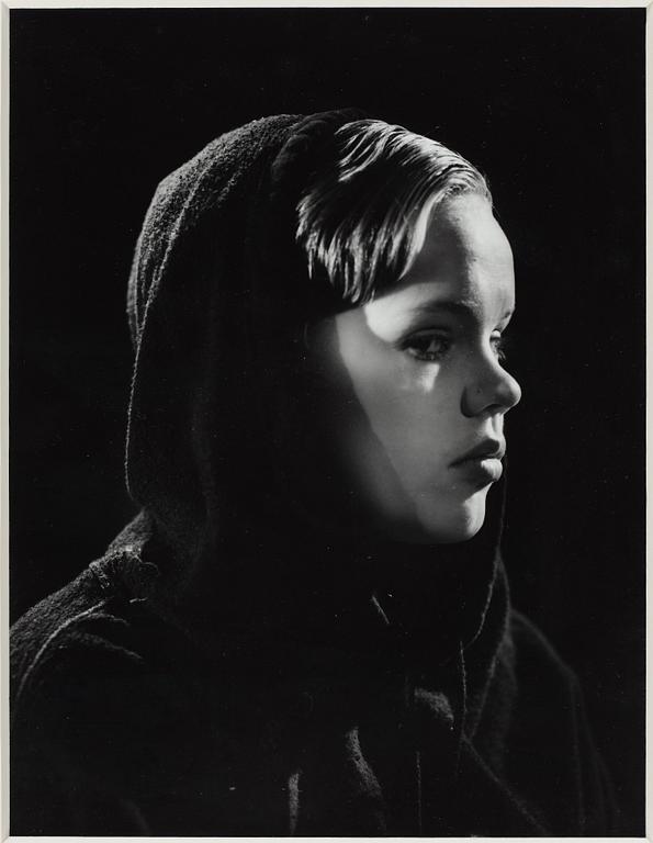 Eija-Liisa Ahtila, "Casting Portraits VI", 1997.