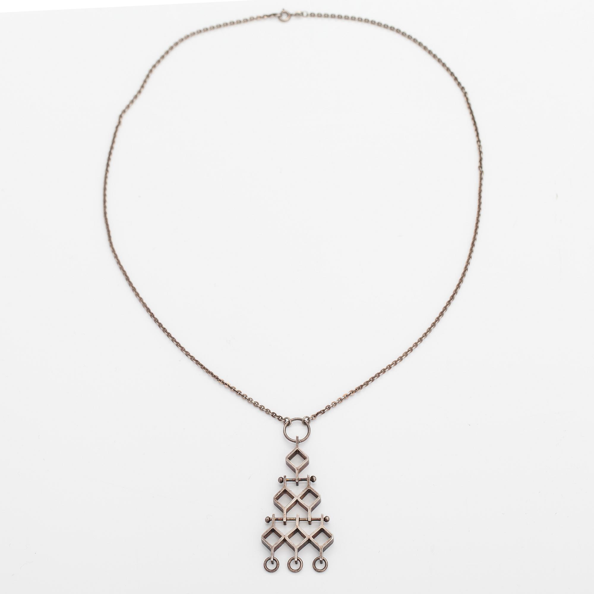 Jorma Laine, Halsband "Ruutu", silver. Kultateollisuus, Åbo 1967.