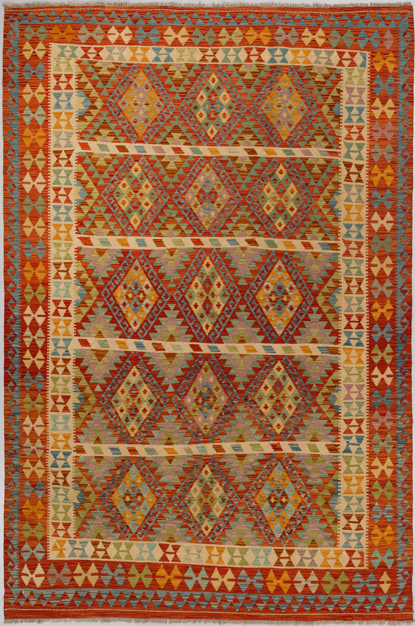 A CARPET, Kilim, ca 309 x 209 cm.