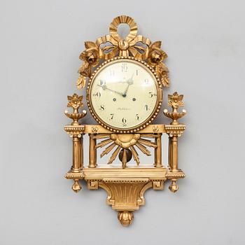VÄGGPENDYL, gustaviansk stil, 1900-talets första hälft.