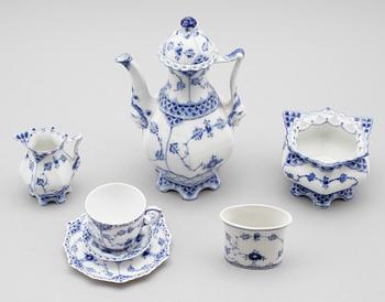 MOCKASERVIS, 15 delar, porslin, Royal Copenhagen.