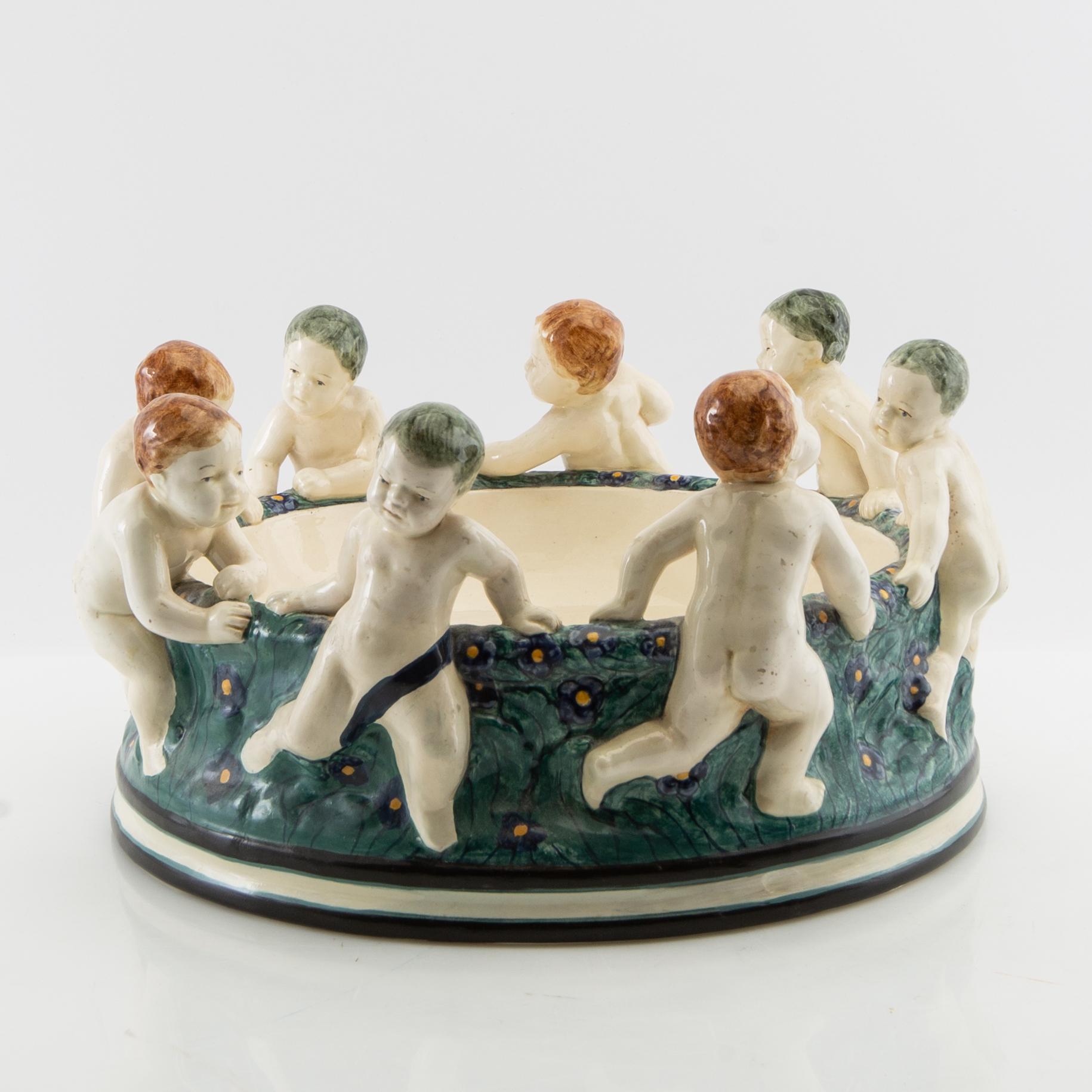 Wilhelm Süss jardinière for Karlsruhe State Majolica Manufactory AG, first half of the 20th century.