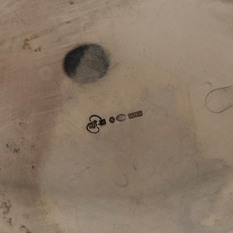 Kaffekanna och gräddkanna, silver, rokokostil, CG Hallberg, 1934.