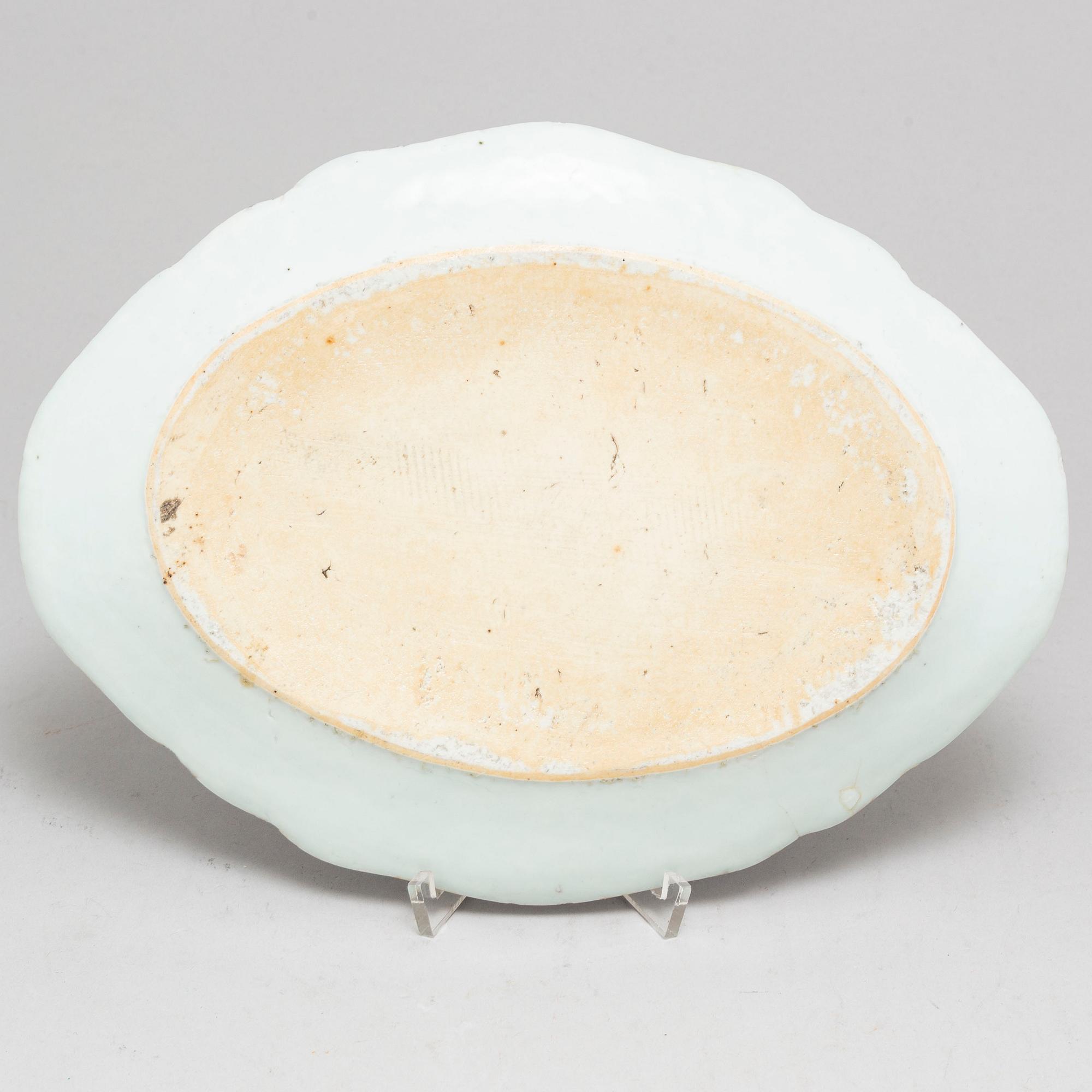 SERVERINGSFAT, kompaniporslin. Qingdynastin, Qianlong (1736-95).