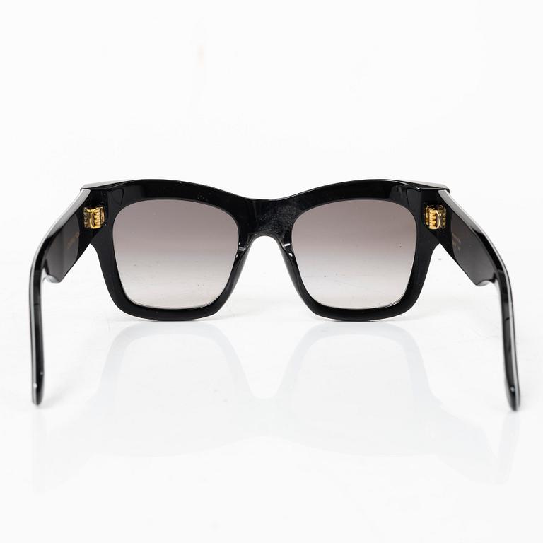 Louis Vuitton, Sunglasses.