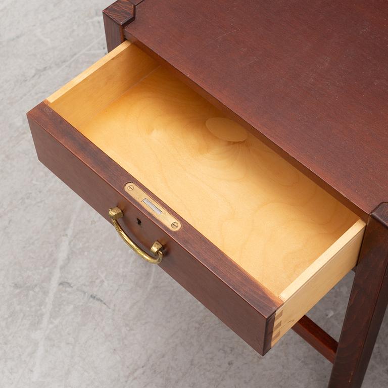 A pair of bedside tables, Nordiska Kompaniet, Sweden, 1950's.