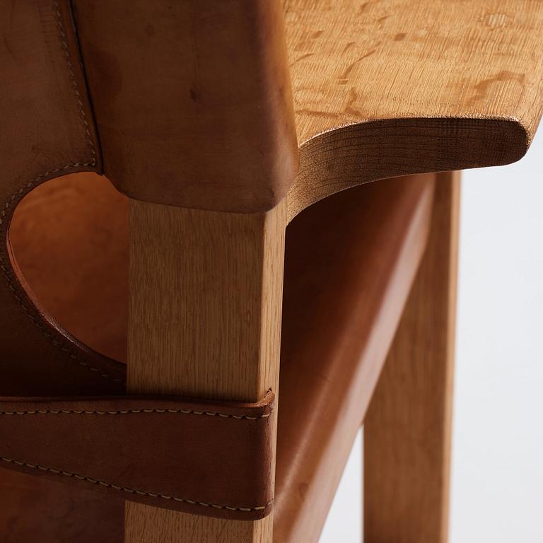 Børge Mogensen, a pair of oak and natural leather 'Spanish Chairs', model 2226, Fredericia Stolefabrik, Denmark.