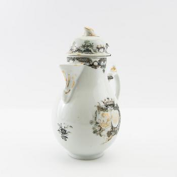 Jug with lid and cups 2 pcs China Yongzheng (1723-35) porcelain.